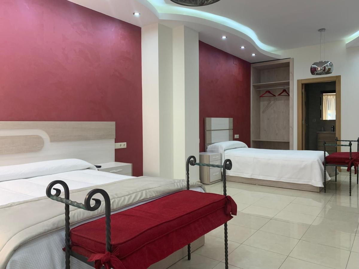 Hostal Poeta Machado Baeza Zewnętrze zdjęcie